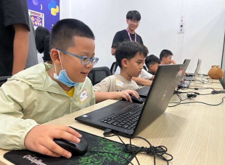 Lộ Trình Khóa Học Lập Trình Cho Học Sinh Tiểu Học