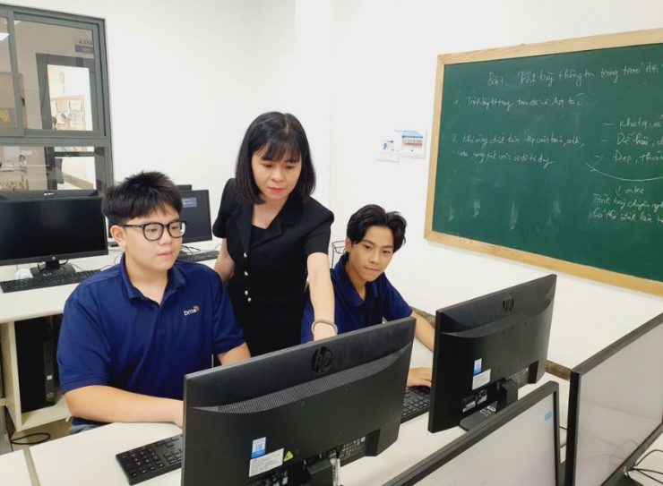 Tại Sao Nên Đăng Ký Khóa Học Luyện Thi Tốt Nghiệp THPT Tin Học