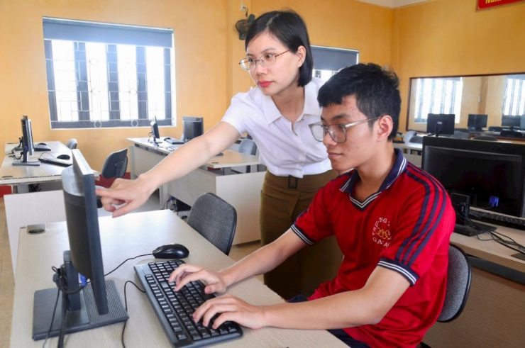 Học Phí Khóa Học Luyện Thi Tốt Nghiệp THPT Tin Học