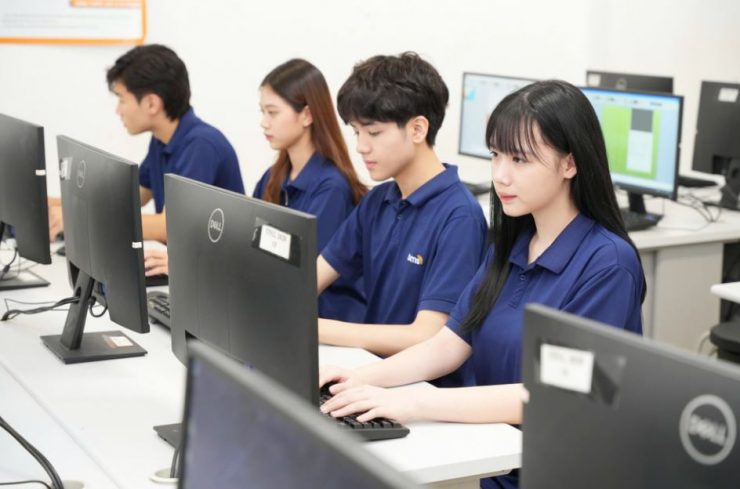 Tiêu Chí Đánh Giá Khóa Học Luyện Thi Tốt Nghiệp THPT Tin Học