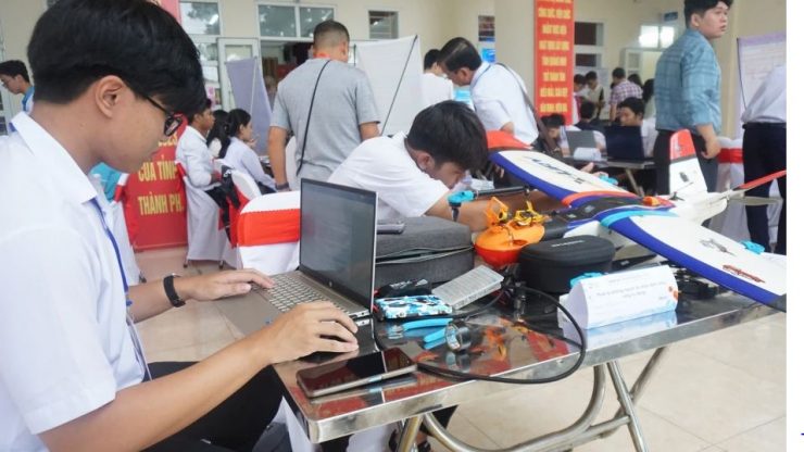 Tại Sao Nên Đăng Kí Khóa Học Luyện Thi Tin Học Trẻ Bảng B